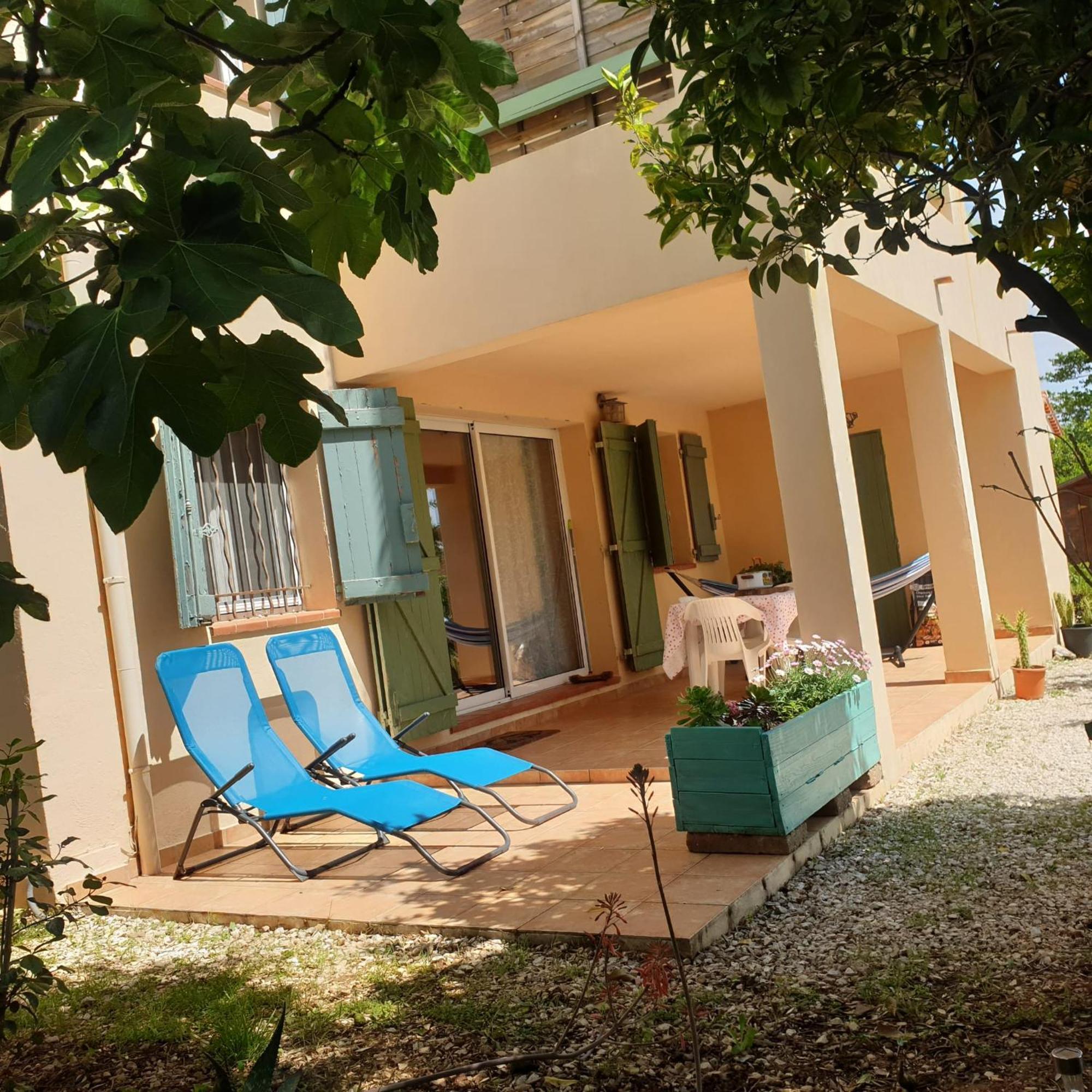 L'Oliveraie Hyeres Bagian luar foto
